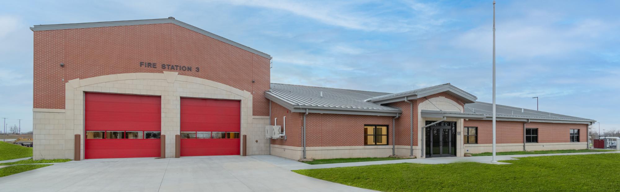 Ft. Leonard Wood Fire Station_Website Hero_2000x621 Red brick fire station