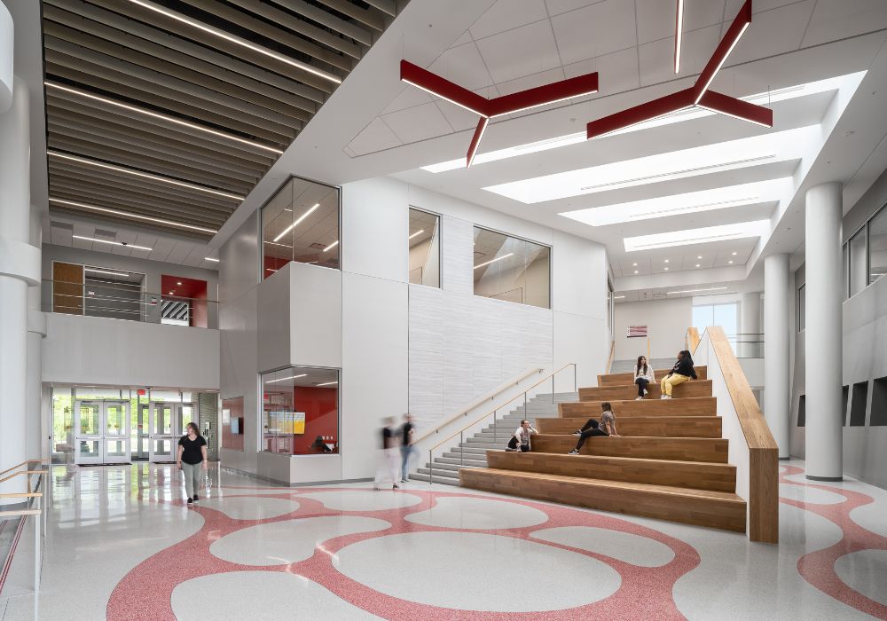 SIUE Health Sciences Complex_Website Body_1000x700 interior entryway with office and a large staircase