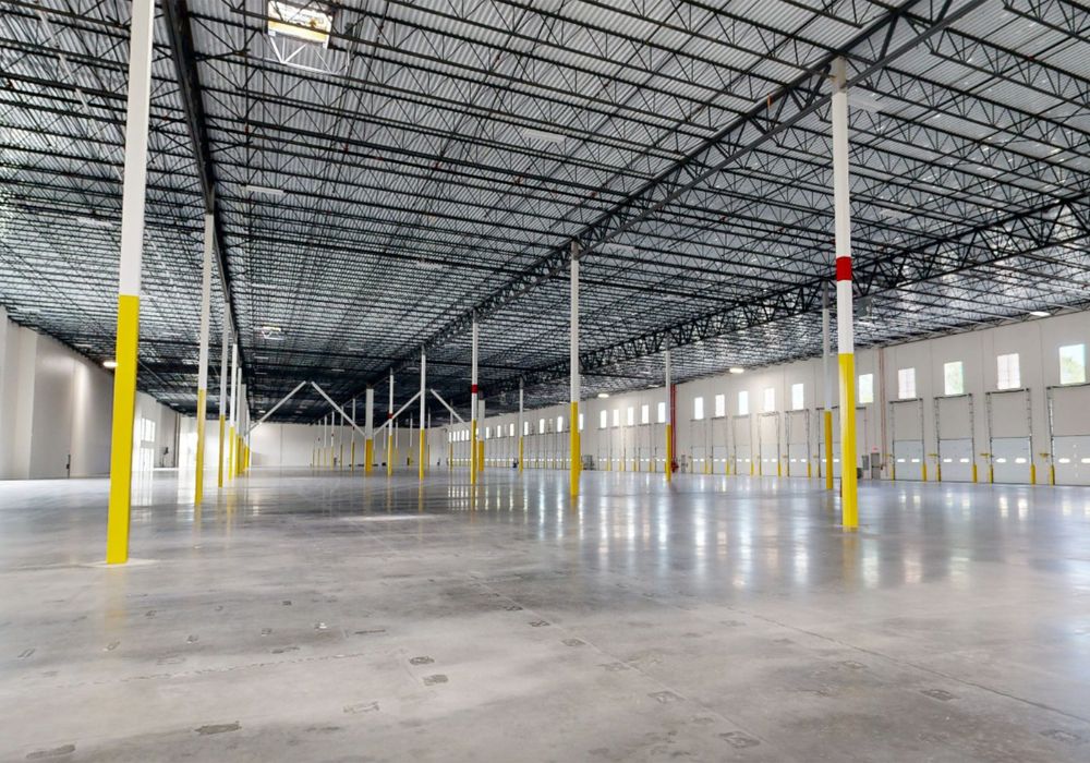 Nevada Logistics Center_Website Body_1000x700 (2) interior of a distribution center